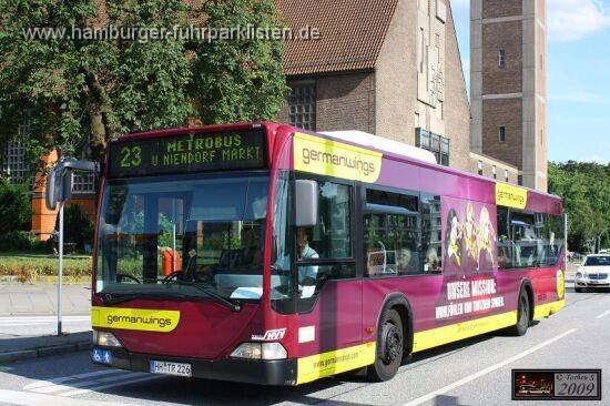 8106-42 (ex JA 8357, ex JA 8148, ex TOG 148),JB,TS.jpg